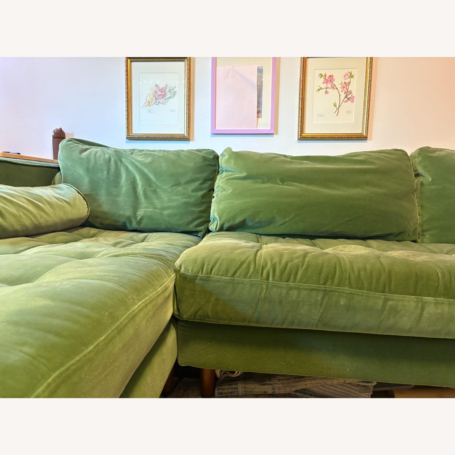 Sven Green Velvet 2 Piece Sectional - image-9