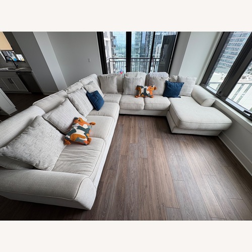 Used Sectional Couch with Chaise  for sale on AptDeco