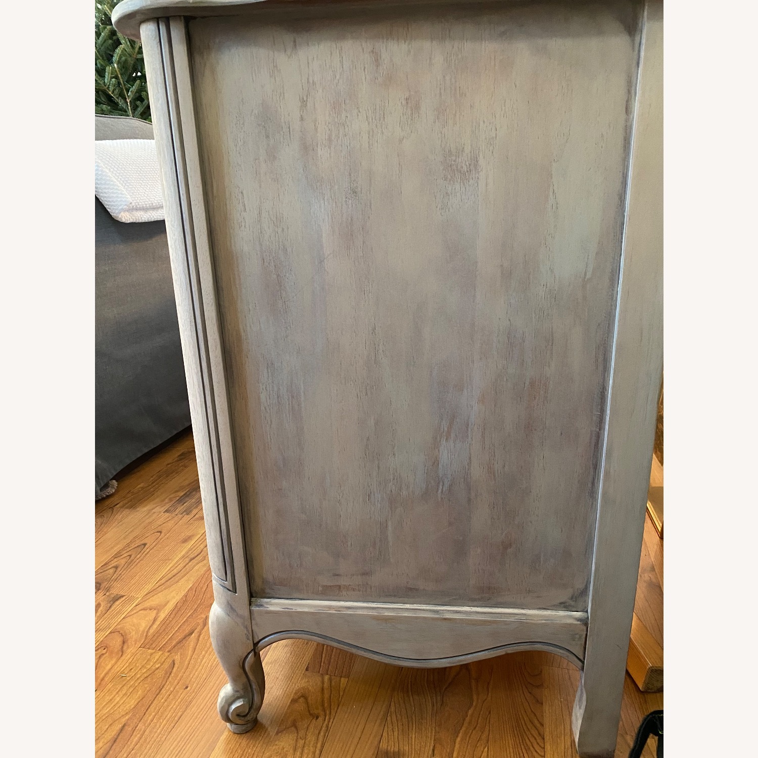 Vintage/Antique Natural Wood Dresser - image-9