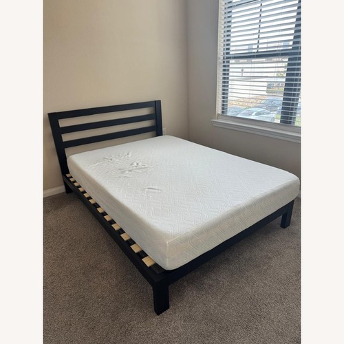 Used Contemporary Full Bed for sale on AptDeco