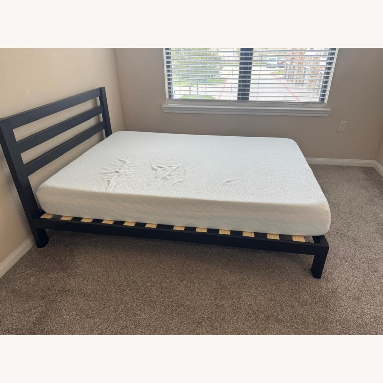 Contemporary Full Bed - image-3