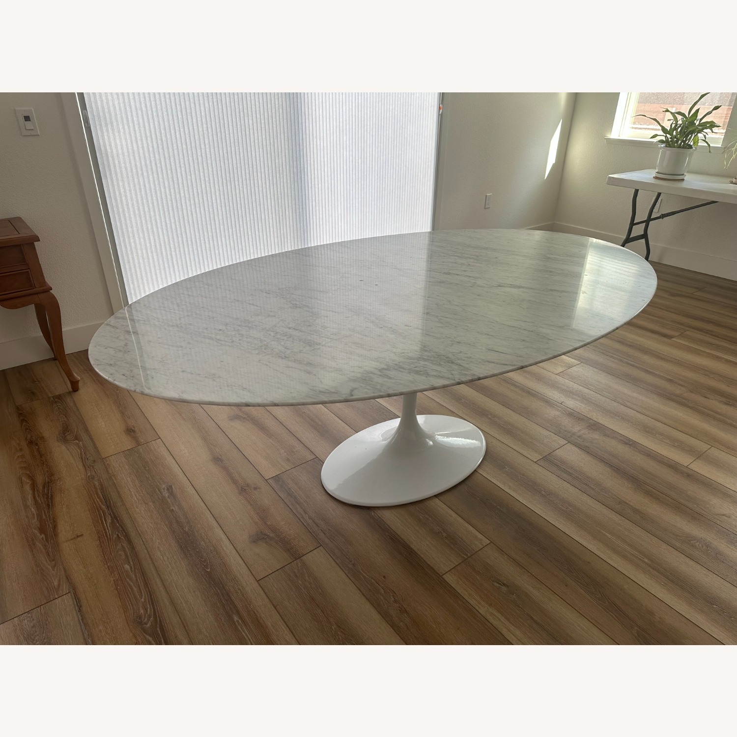 Carrara Marble Oval Table - image-4
