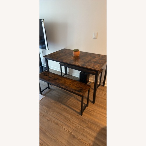 Used Bed Bath & Beyond Contemporary Dining Set for sale on AptDeco