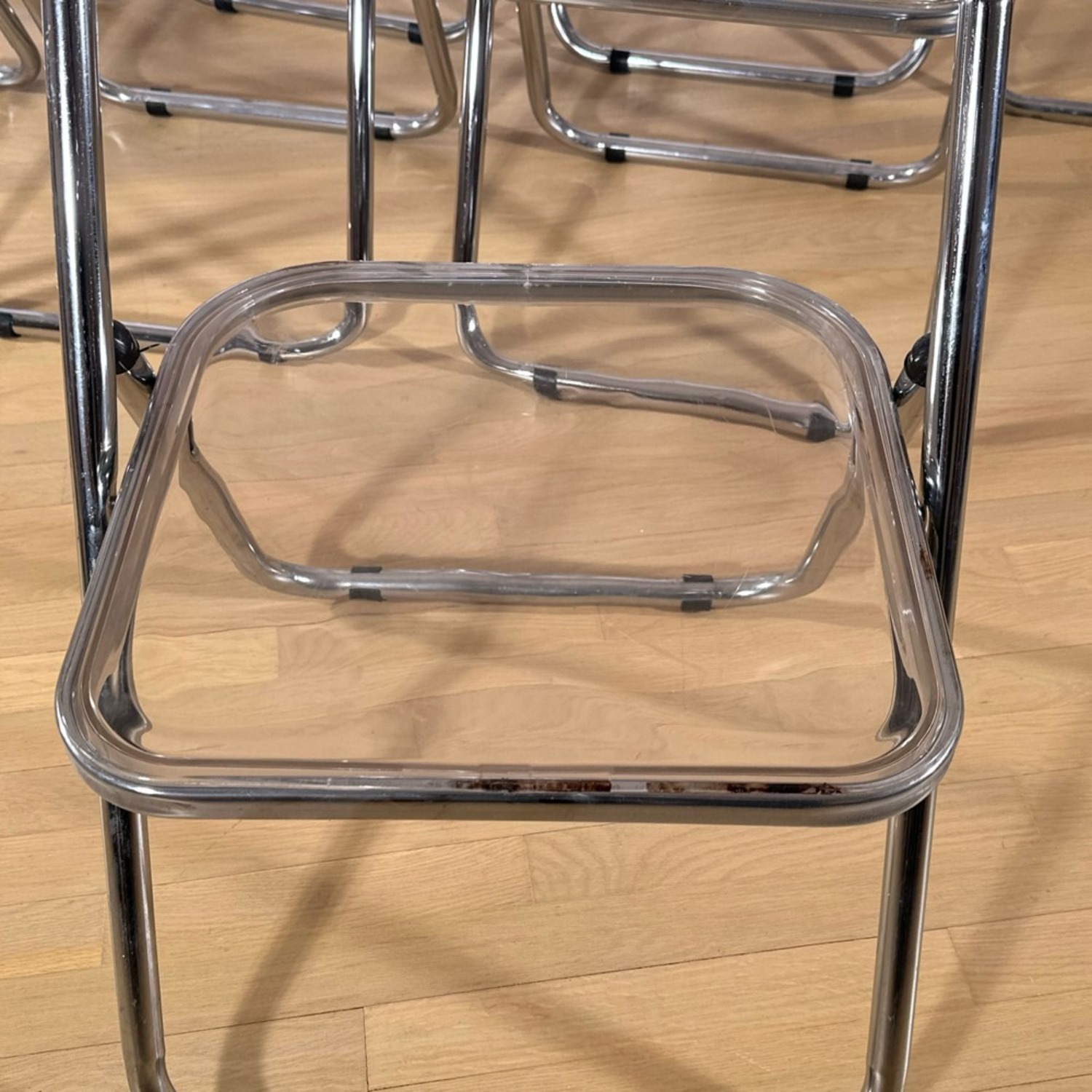  Transparent Decorative Folding Chairs Set of 2 - image-4