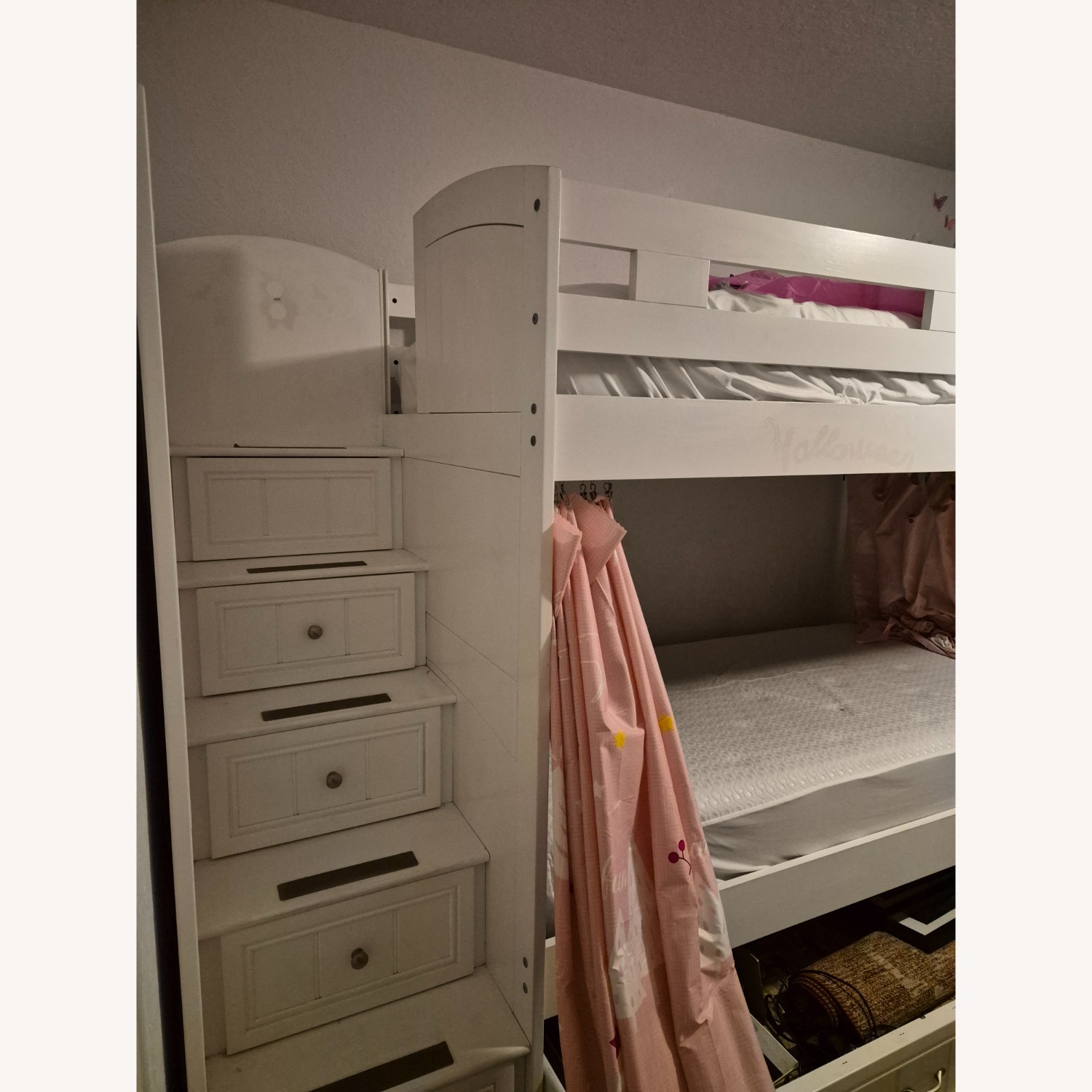 Rooms To Go White Wood Bunk Bed - image-2