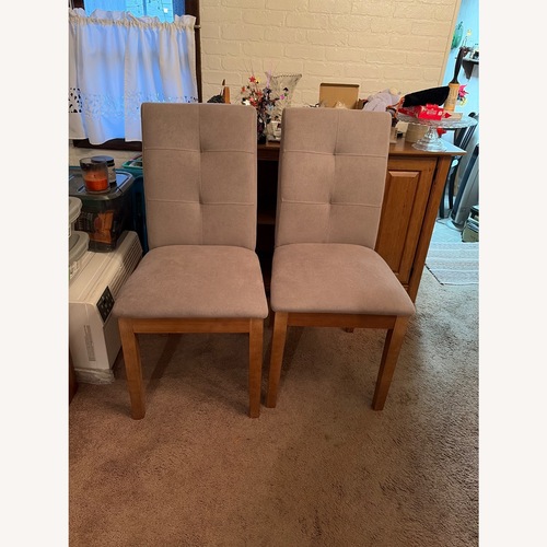 Used Contemporary Dining Chair for sale on AptDeco