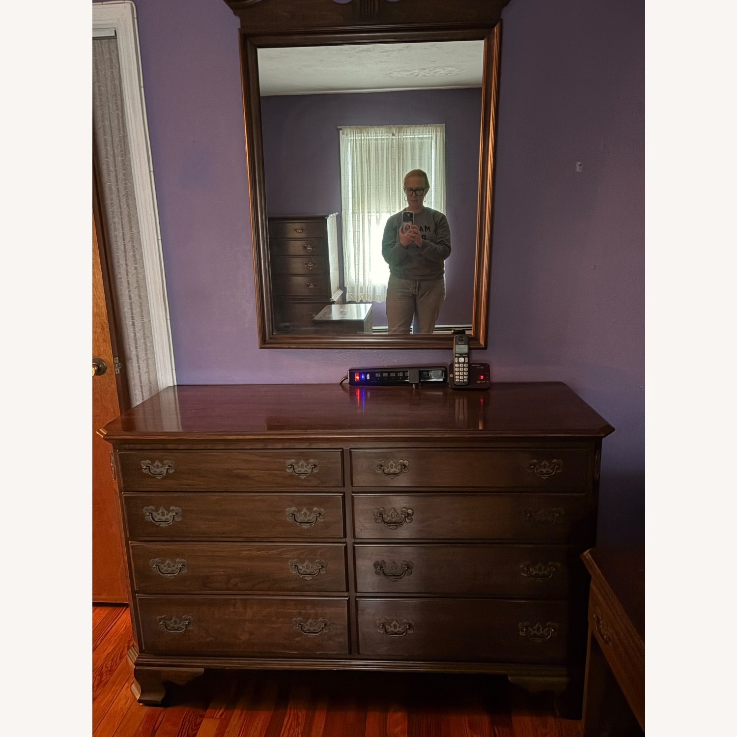 Ethan Allen Georgian Court Mirror - image-2