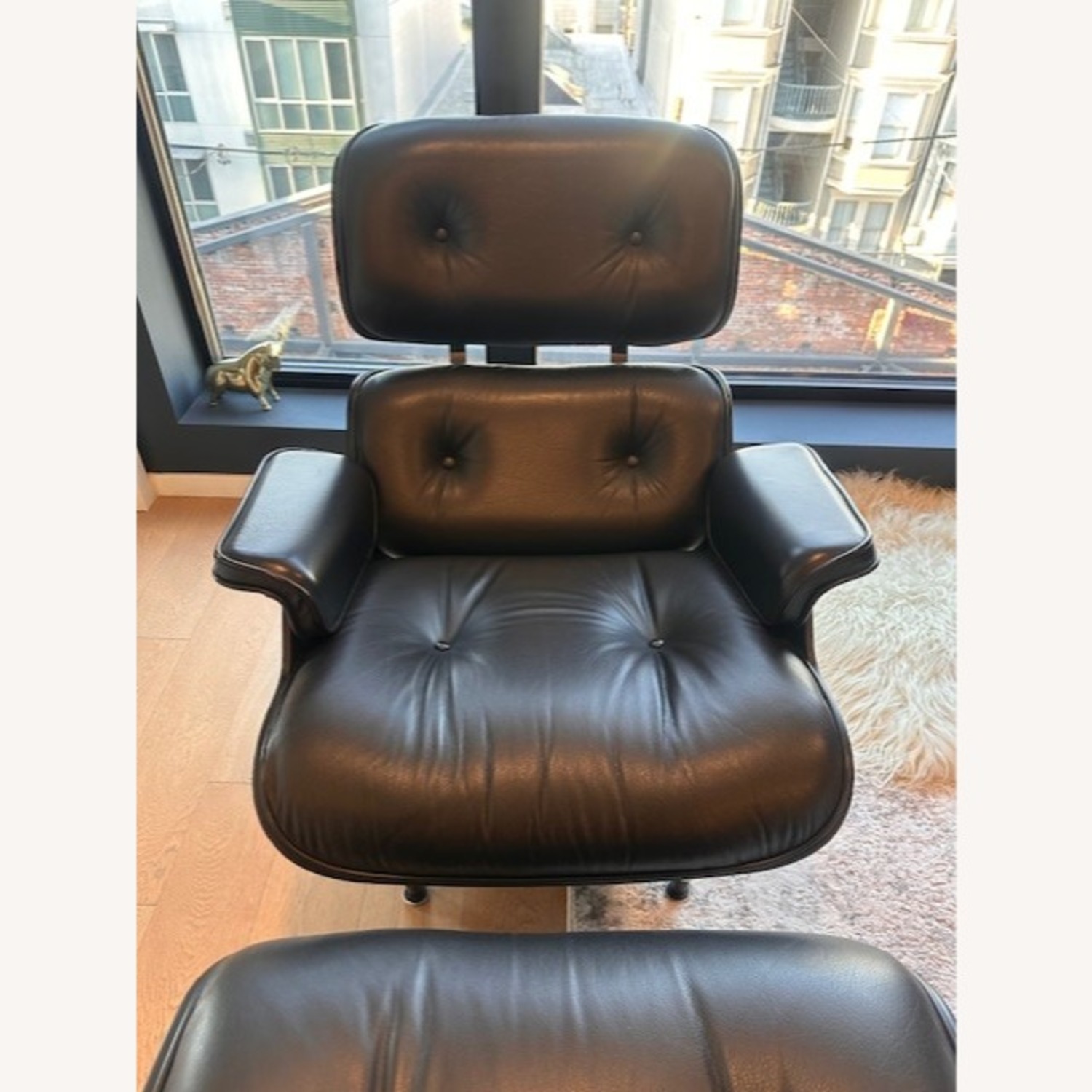 Eames Lounge and Ottoman Herman Miller - image-4