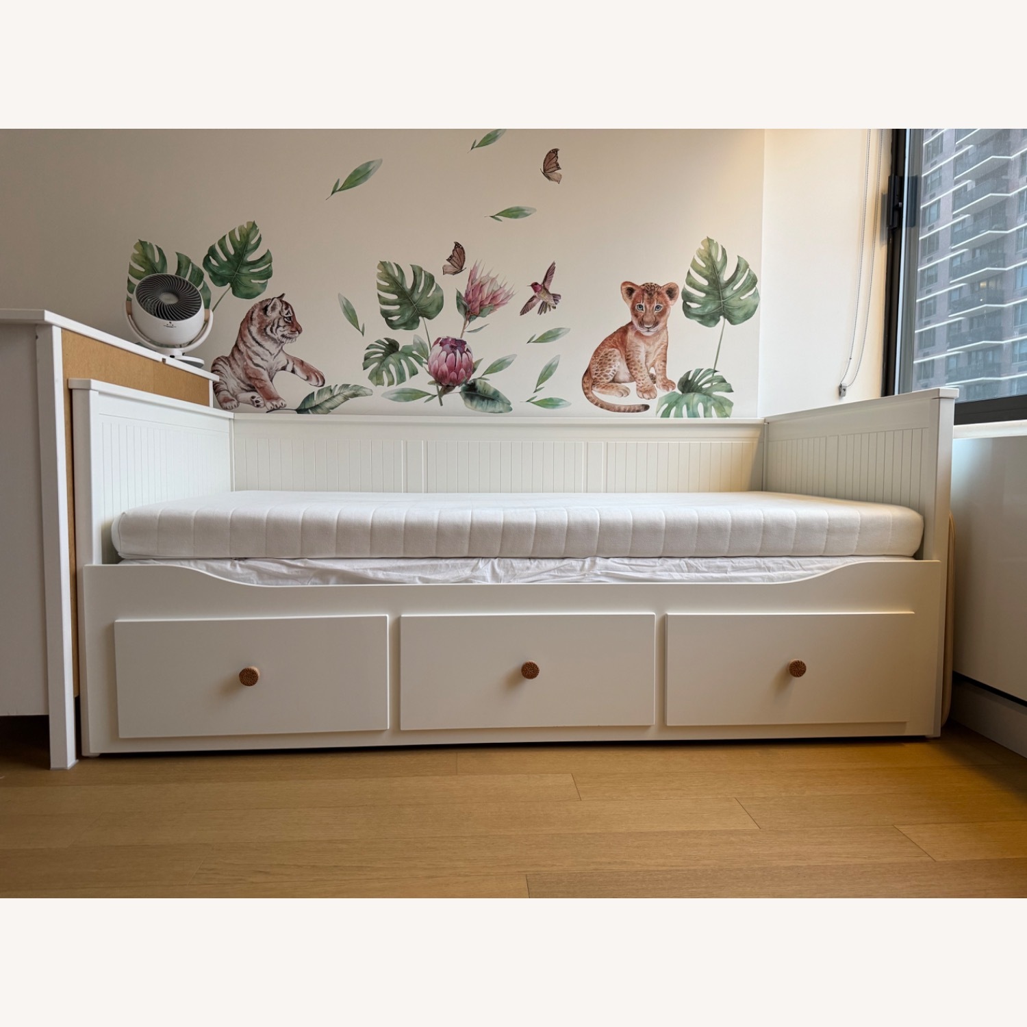 IKEA Hemnes White Daybed  - image-2