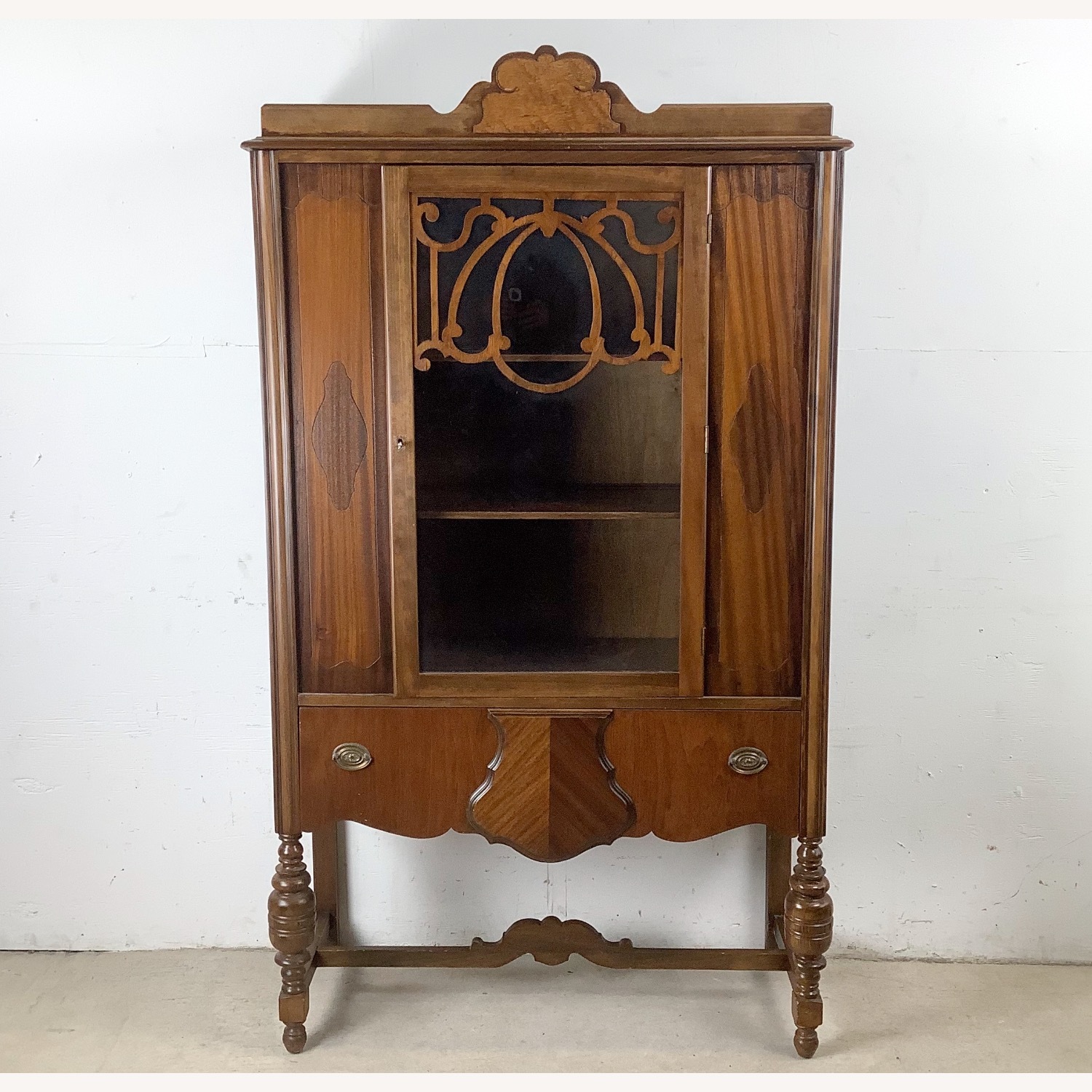 Early 20th Century Glass Front Display Cabinet - image-19