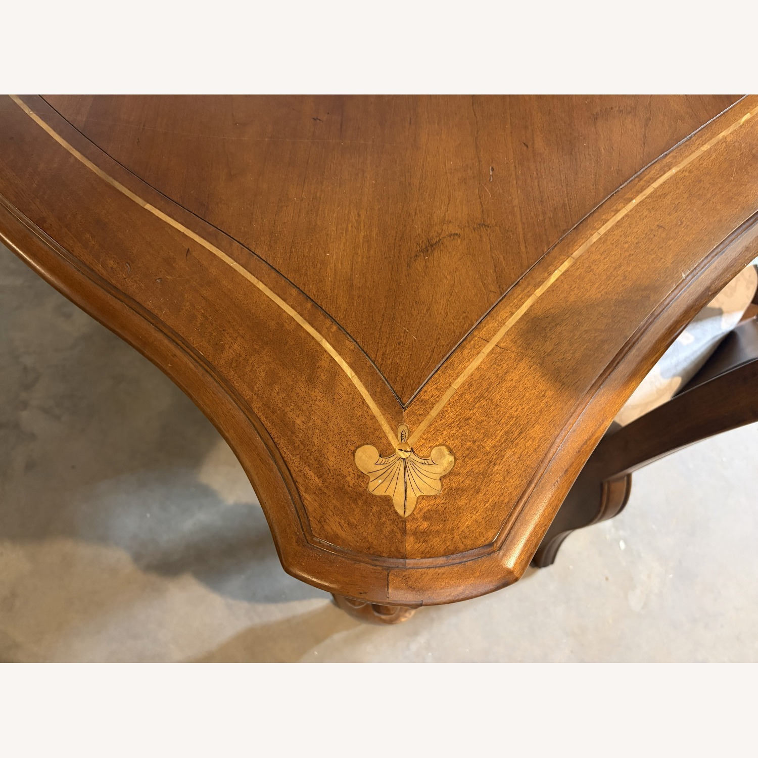 Dining Table With Six Chairs and a Leaf - image-6