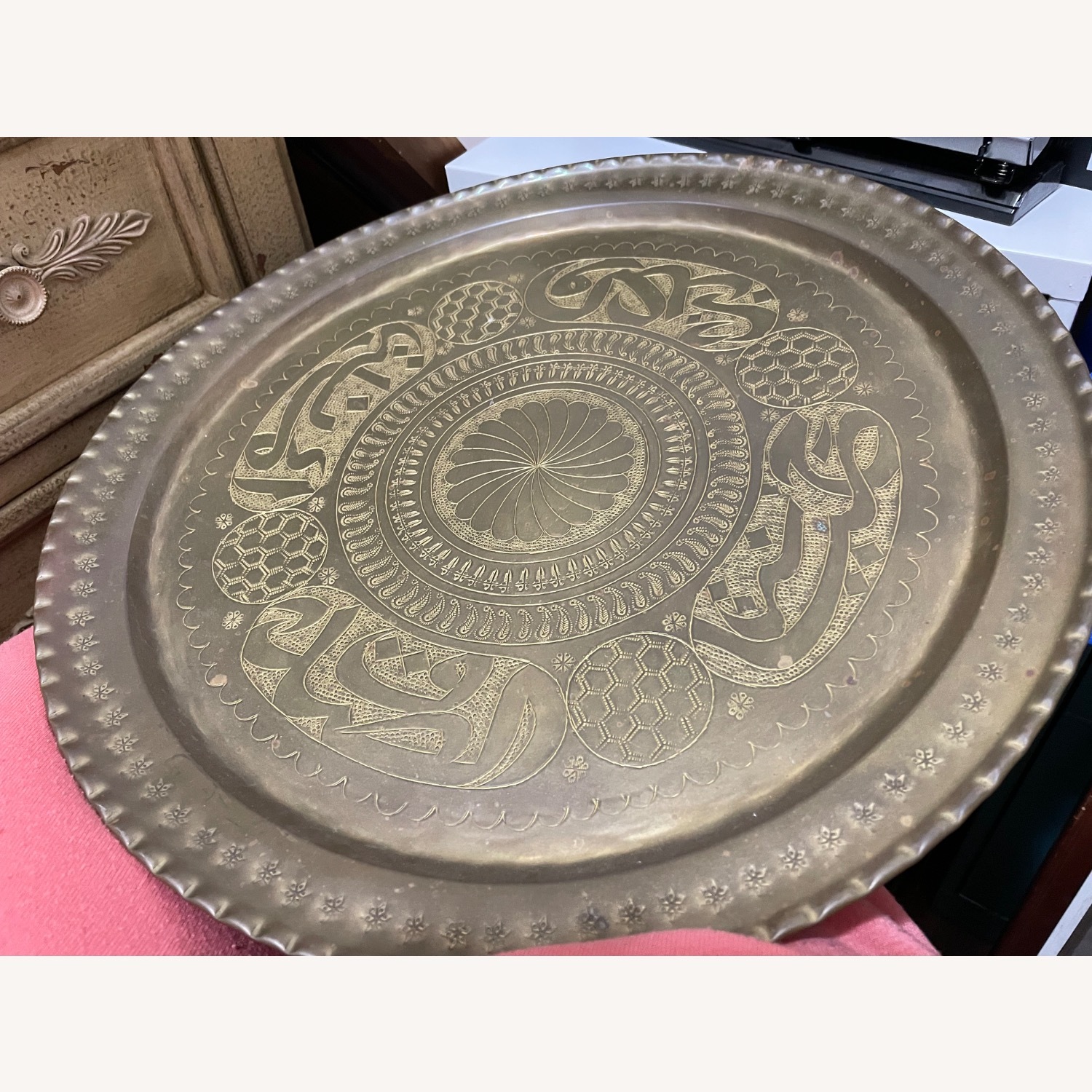 Vintage/Antique Light Brown Brass Décor - image-3