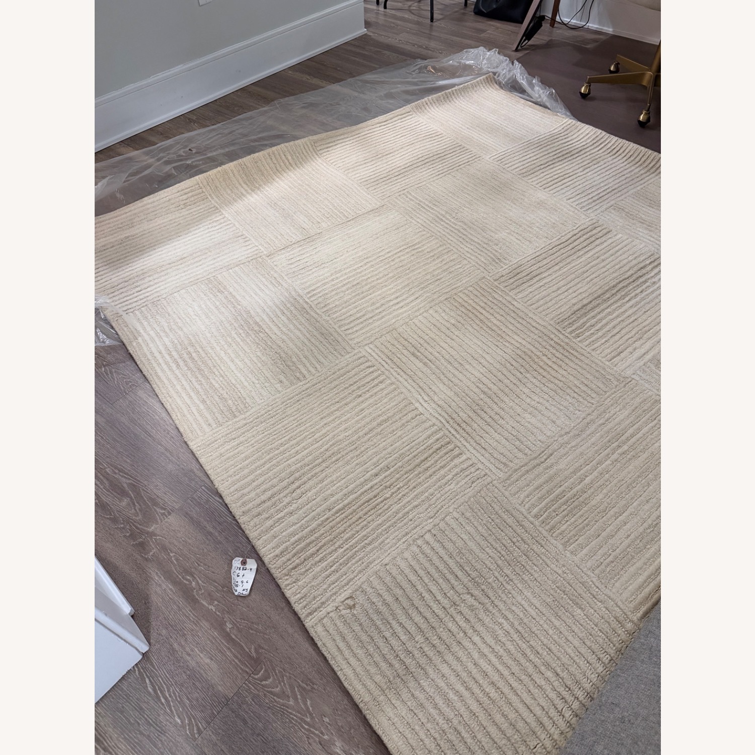 Natural Wool Area Rug 8' x 10' - image-12