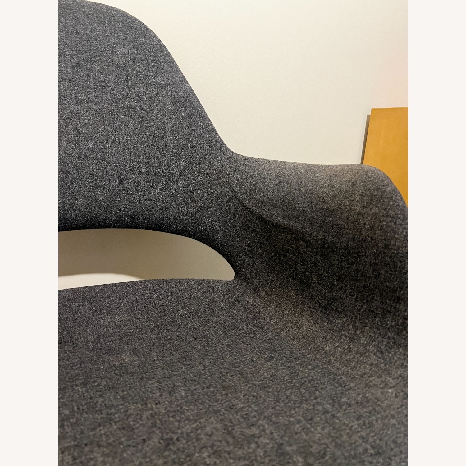 Charles Eames & Eero Saarinen Organic Chair  - image-4