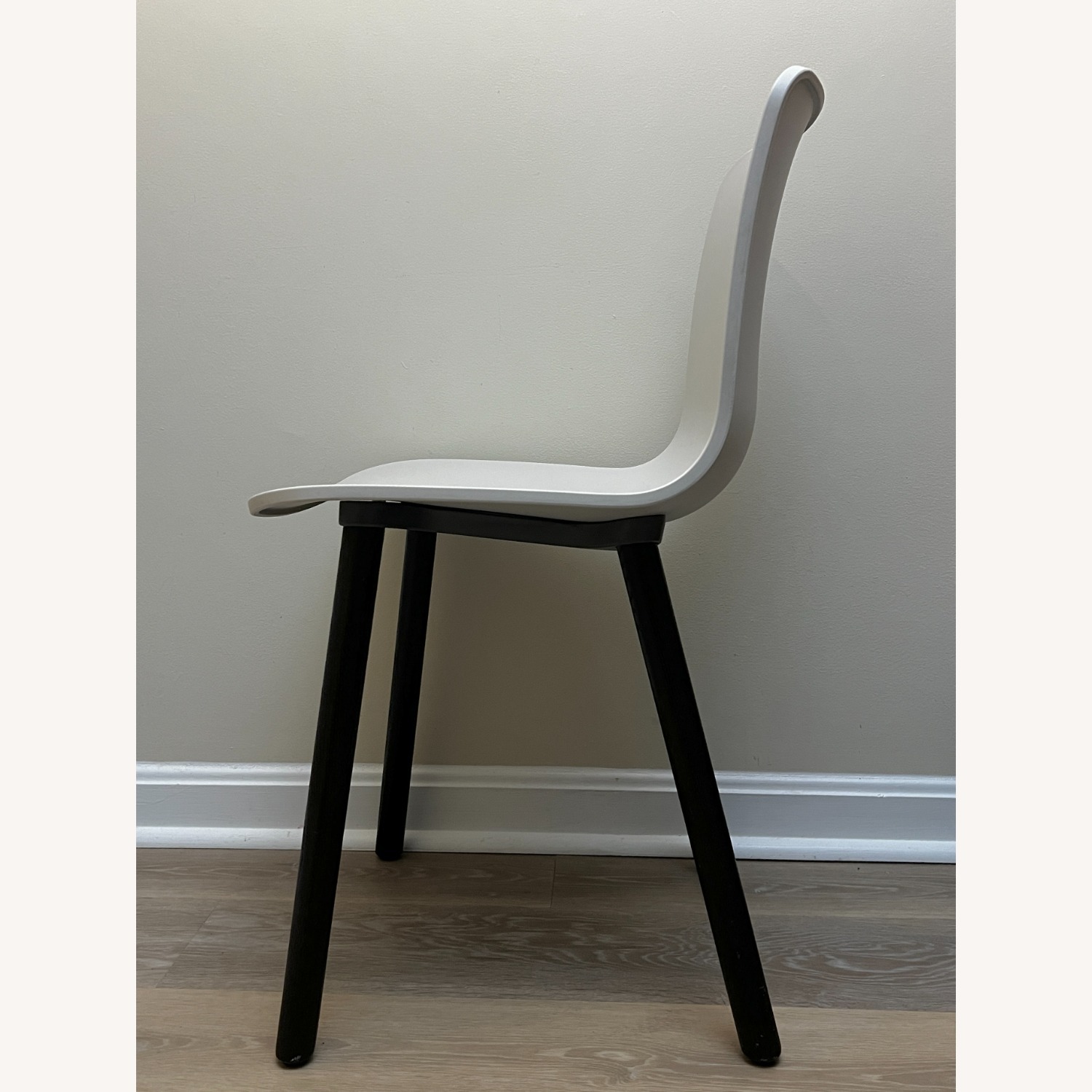 Vitra Hal Woodside Chair - Jasper Morisson - image-2