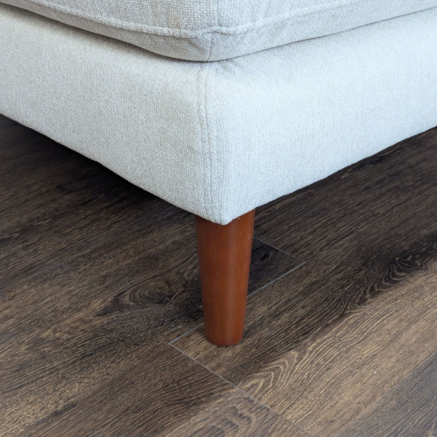 Living Spaces Light Gray Sectional Sofa With Chaise - image-7