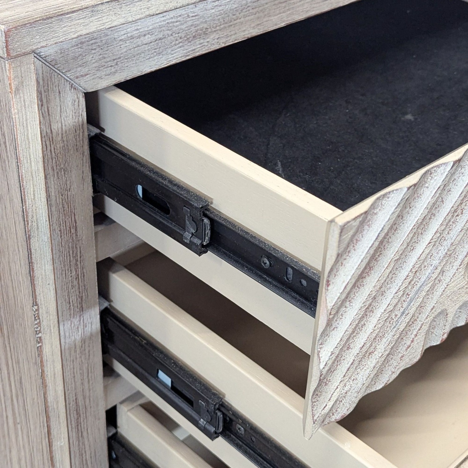 Coaster Vanowen Nightstand - image-4