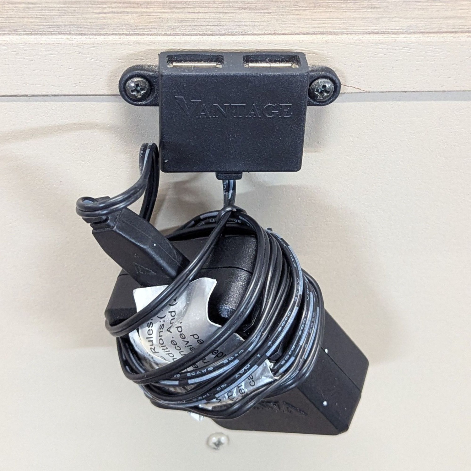 Coaster Vanowen Nightstand - image-9