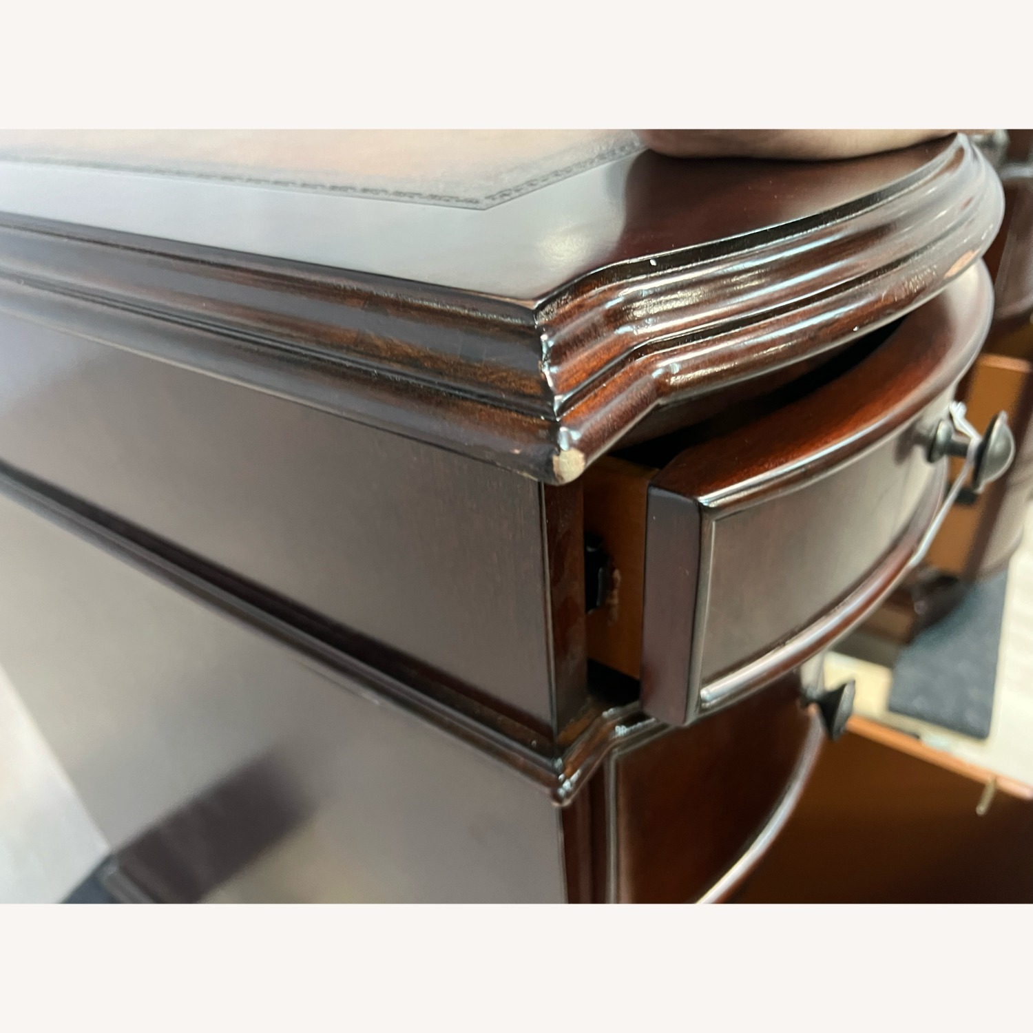 Hooker Furniture Cherry Knee-Hole Bow Front Desk - image-8