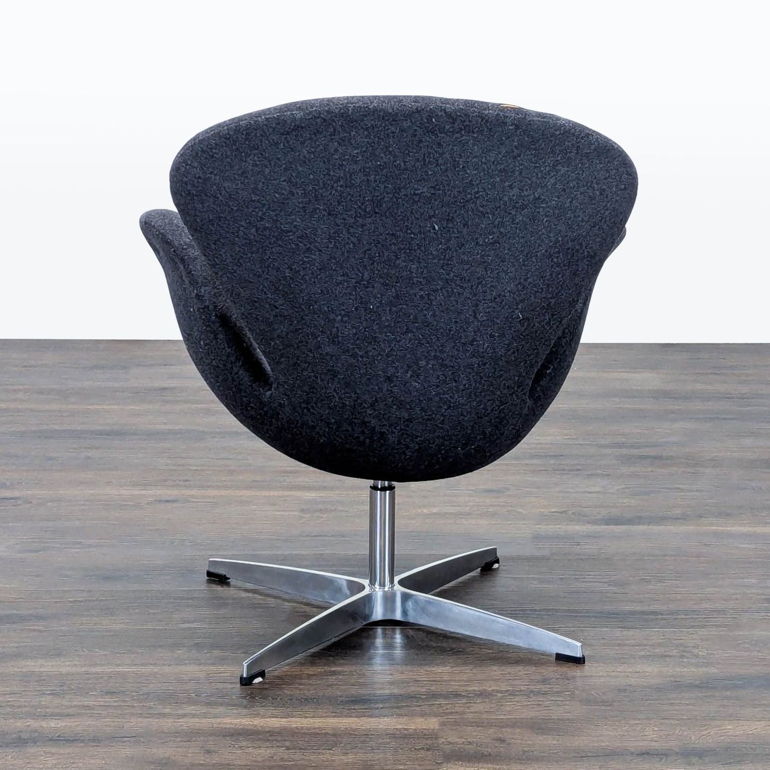 Mid-Century Modern Style Swan-Style Swivel Lounge Chair - image-2