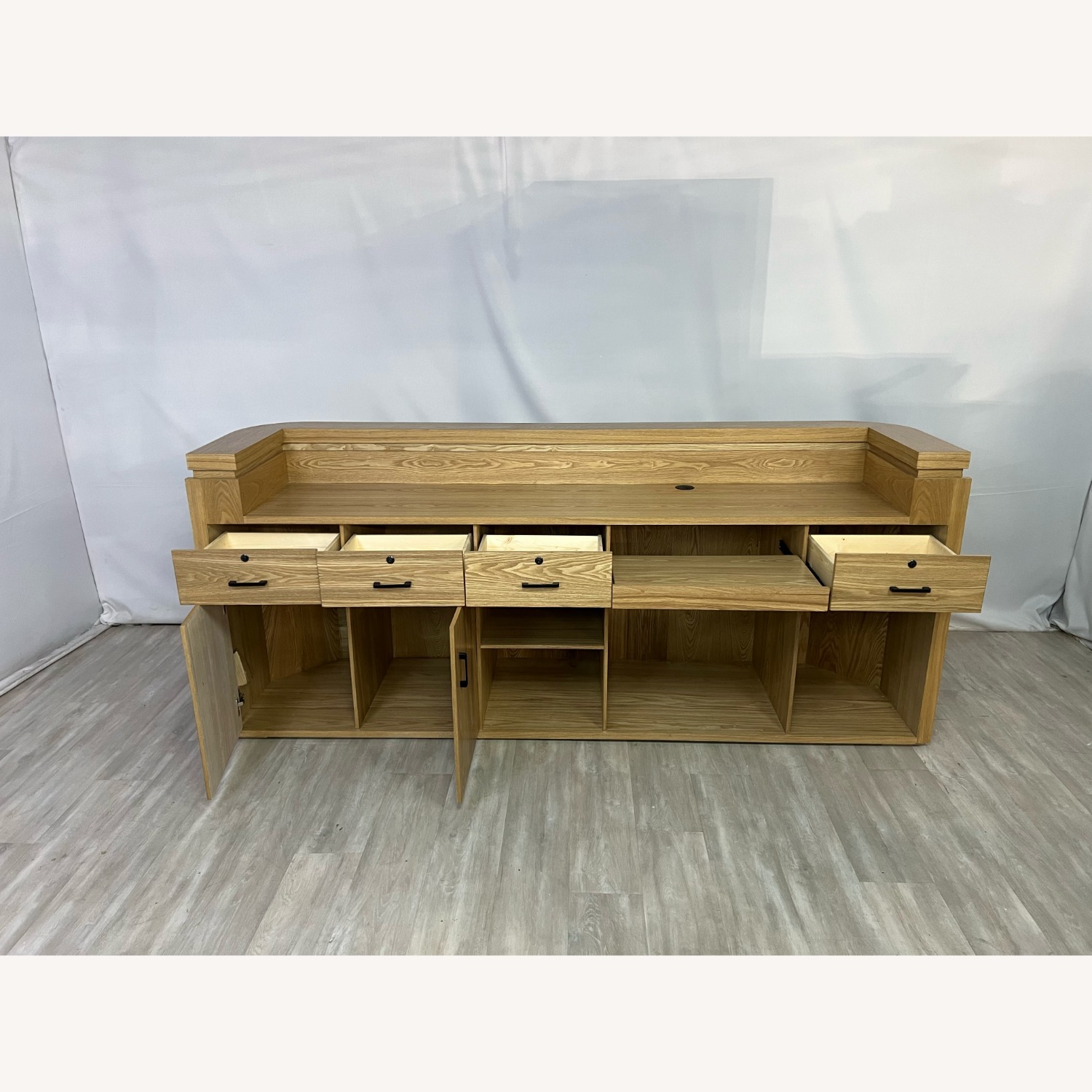 Pozzi Reception Desk & Front Desk - image-5