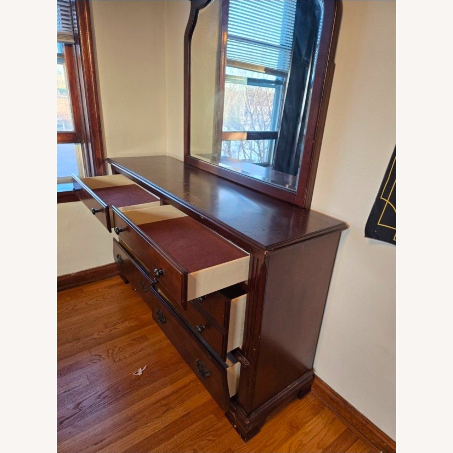 6 Drawer Dresser - image-1