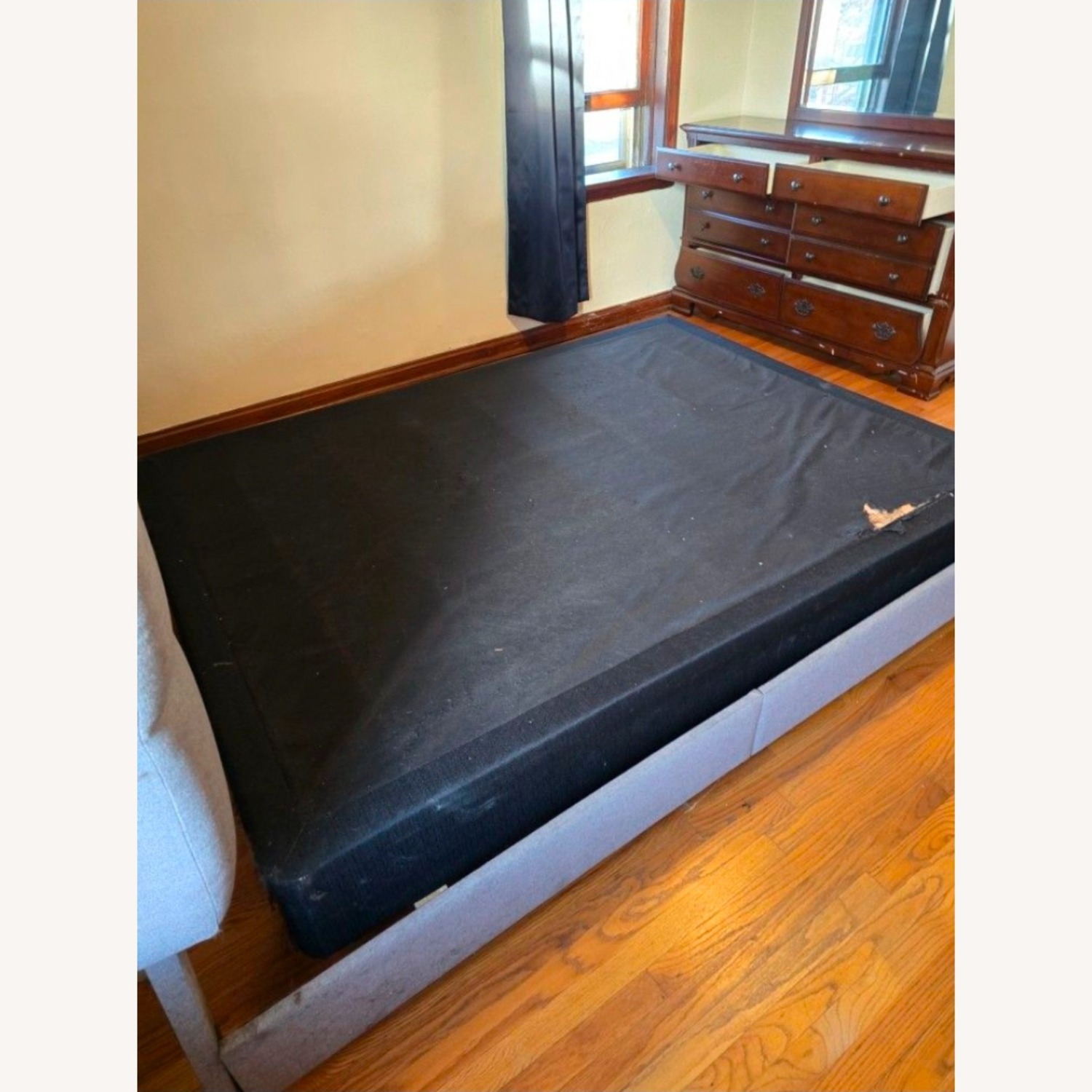 Dolante Grey Bedframe  - image-3