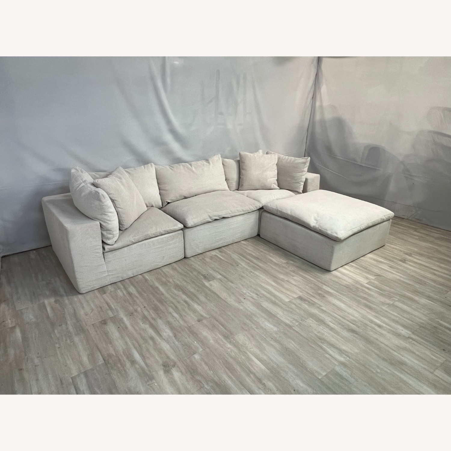 Rove Lab R4 Three Seater with Ottoman - image-3