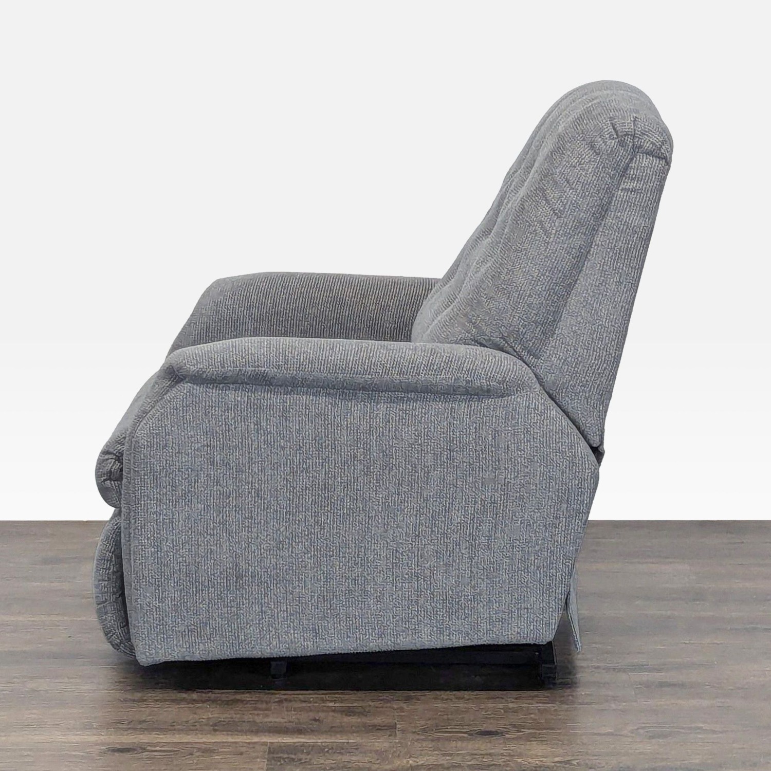 La-Z-Boy Gray Power Recliner Lift Chair - image-4