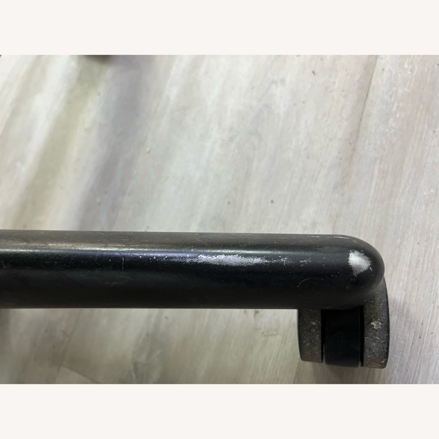 Herman Miller Aeron Chair - image-2