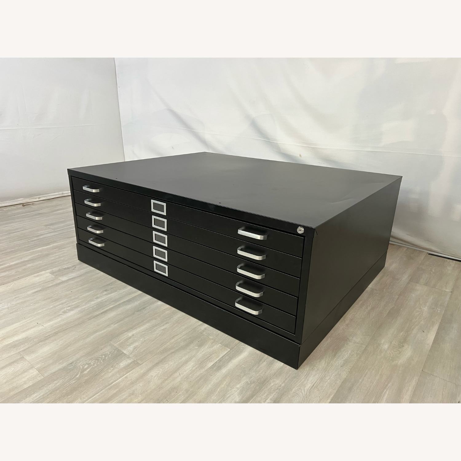 Safco Steel Flat Files 10 Drawer - image-6