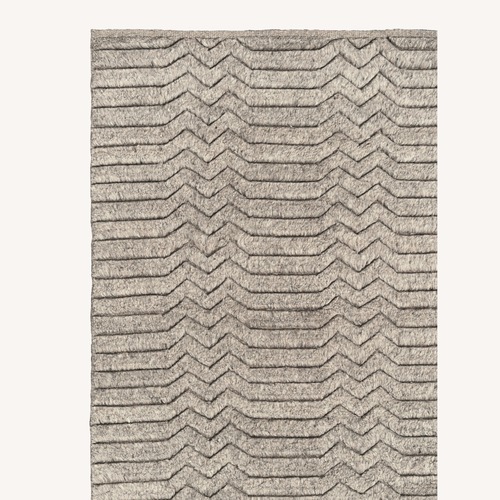 Used Savannah Area Rug 6' x 9' for sale on AptDeco