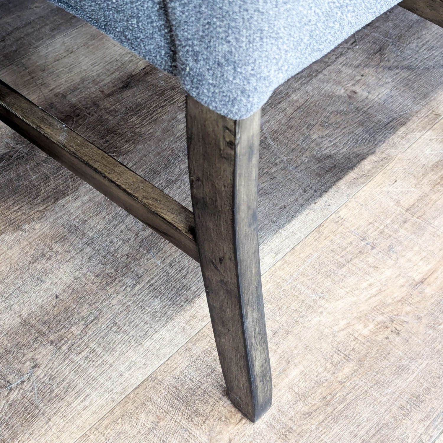 Ashley Furniture Chansey 7-Piece Contemporary - image-8