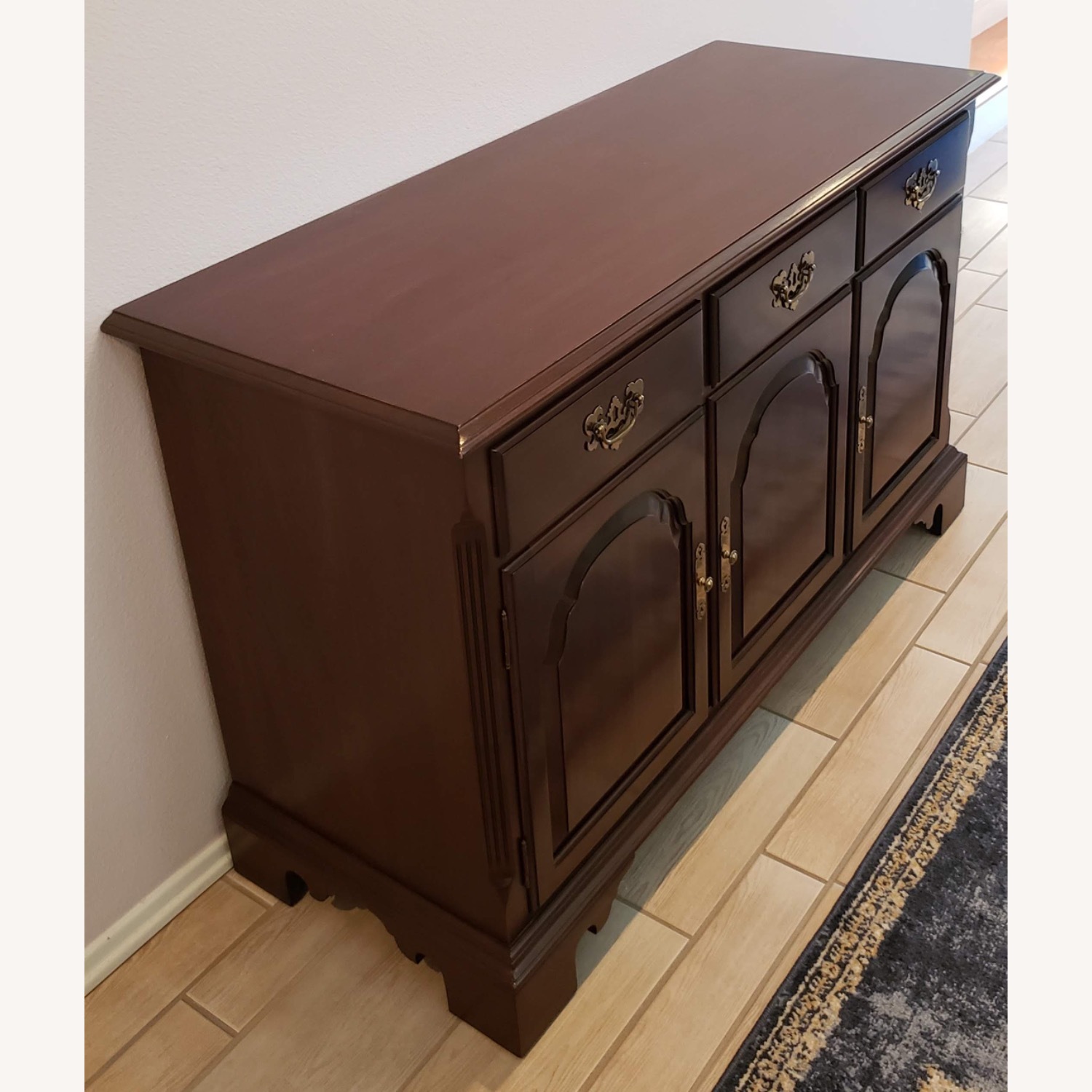 Vintage Ethan Allen Georgian Court Server Buffet - image-2