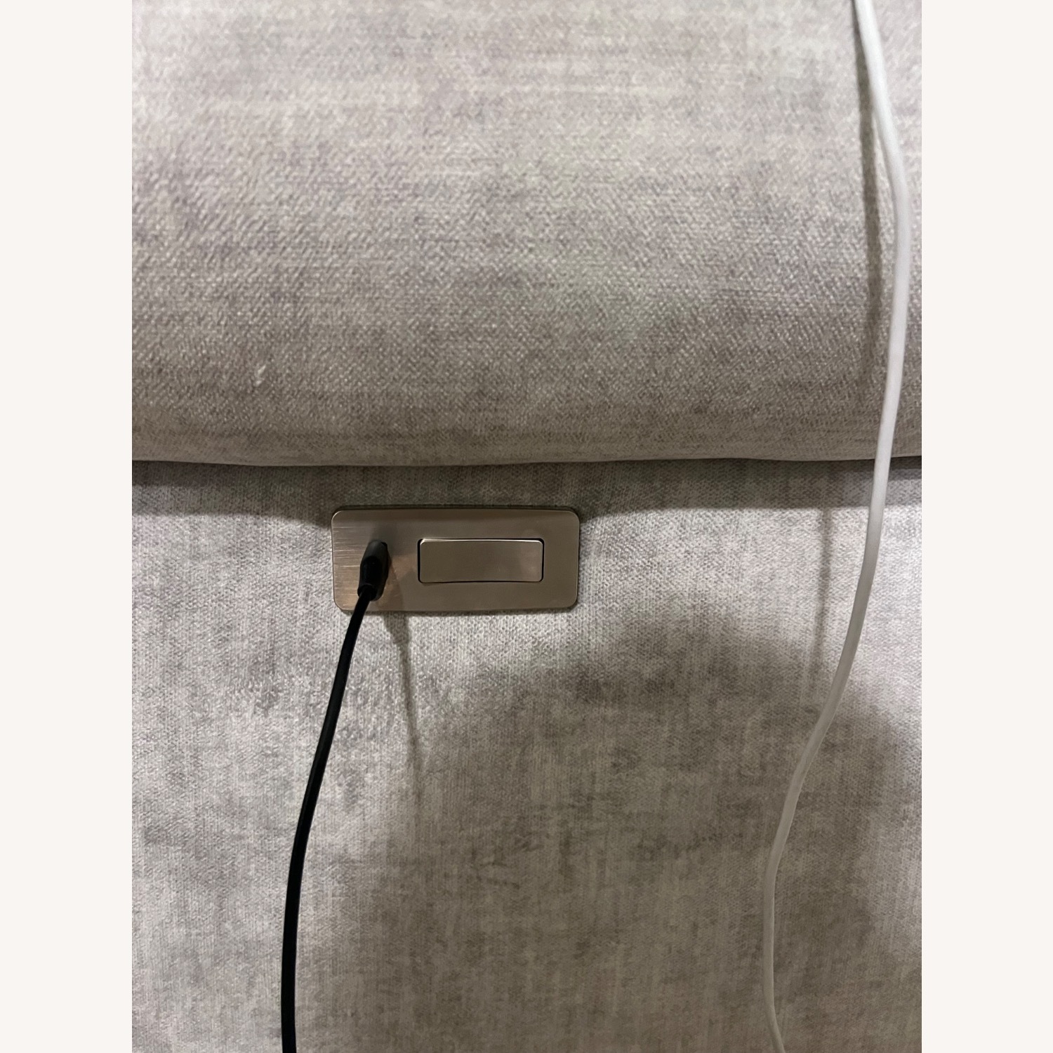 Raymour & Flanigan Light Gray 3+ Seater Sofa - image-3