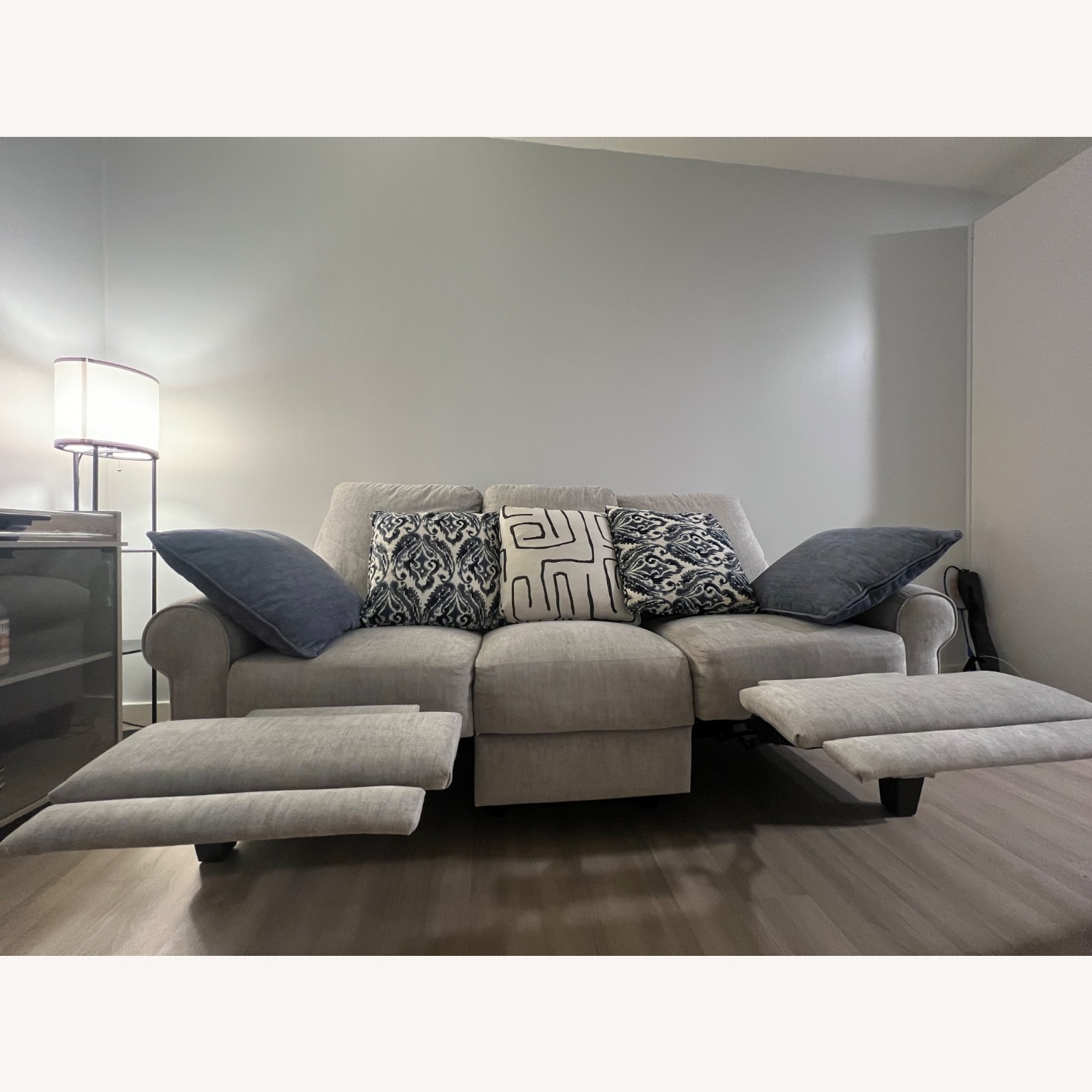 Raymour & Flanigan Light Gray 3+ Seater Sofa - image-2