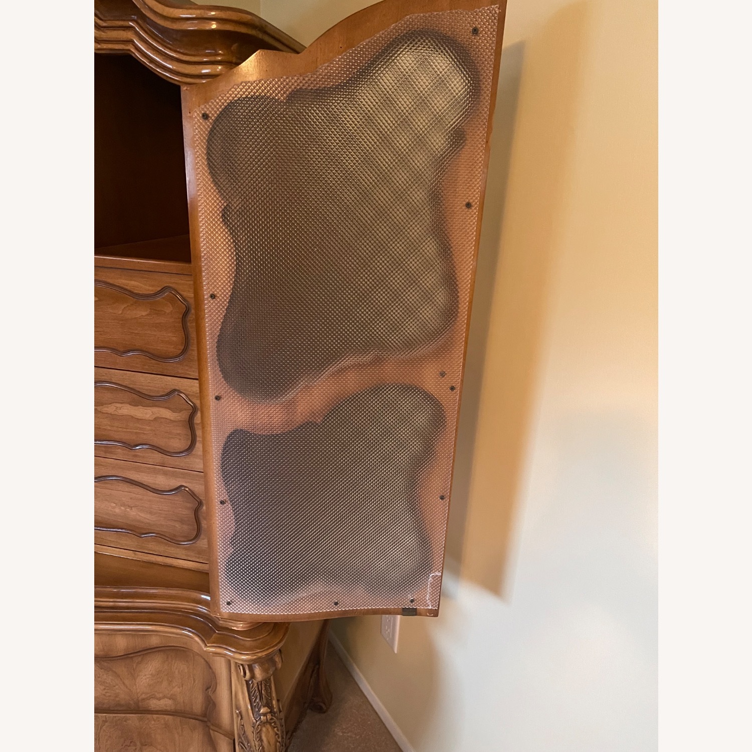 Vintage/Antique French Provincial Wood Armoire - image-17