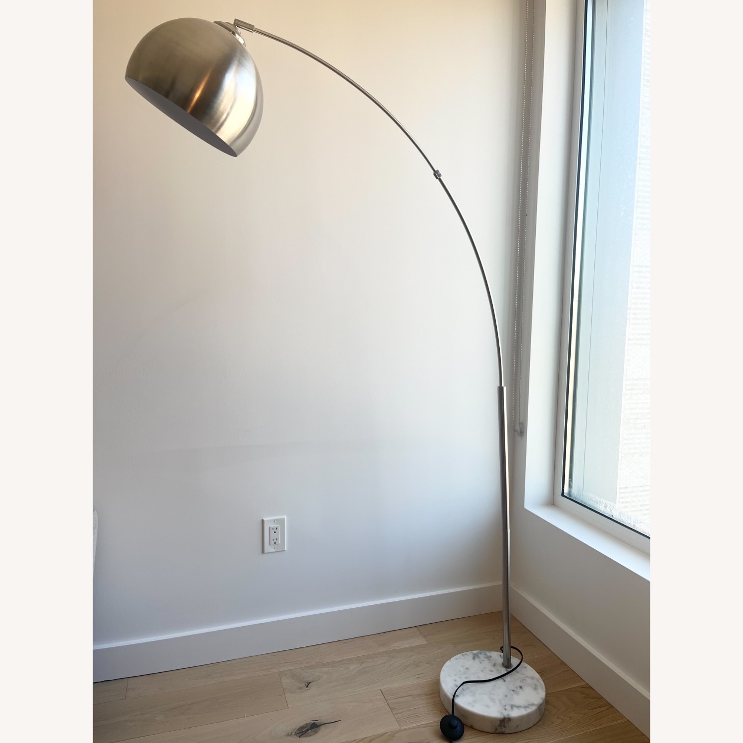 Teamson Home Arquer Arc Floor Lamp - image-1