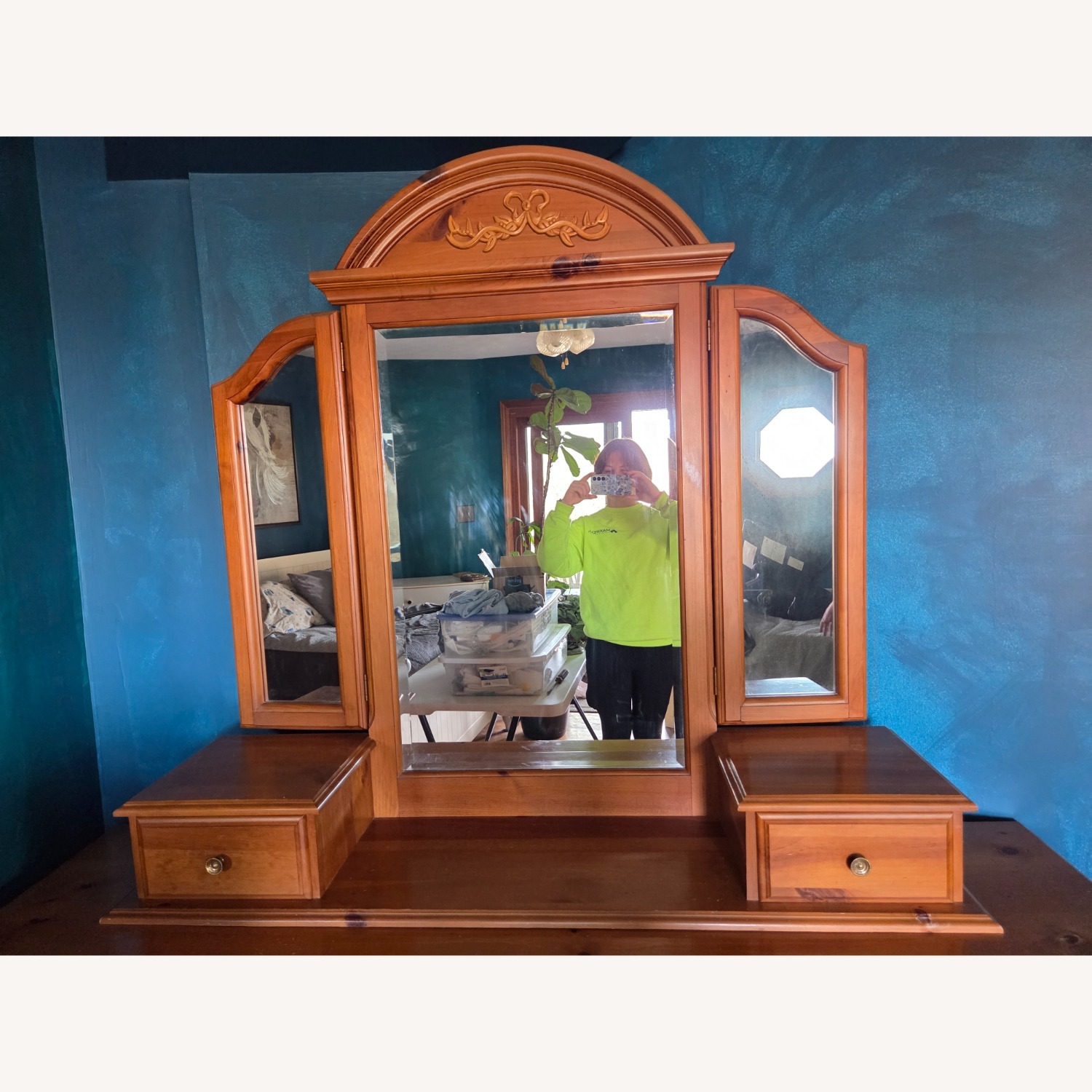 Vintage/Antique Gold Wood Dresser - image-7