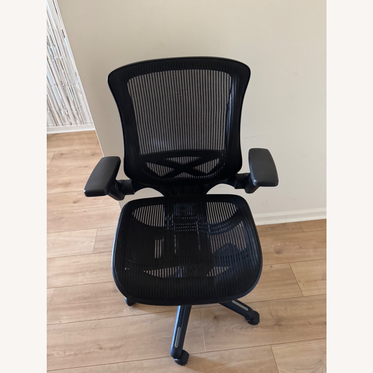 Black Office Chair - image-2