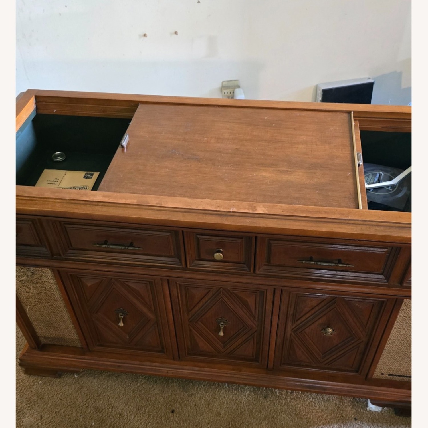Vintage Wood Cabinet Radio-Record  - image-6