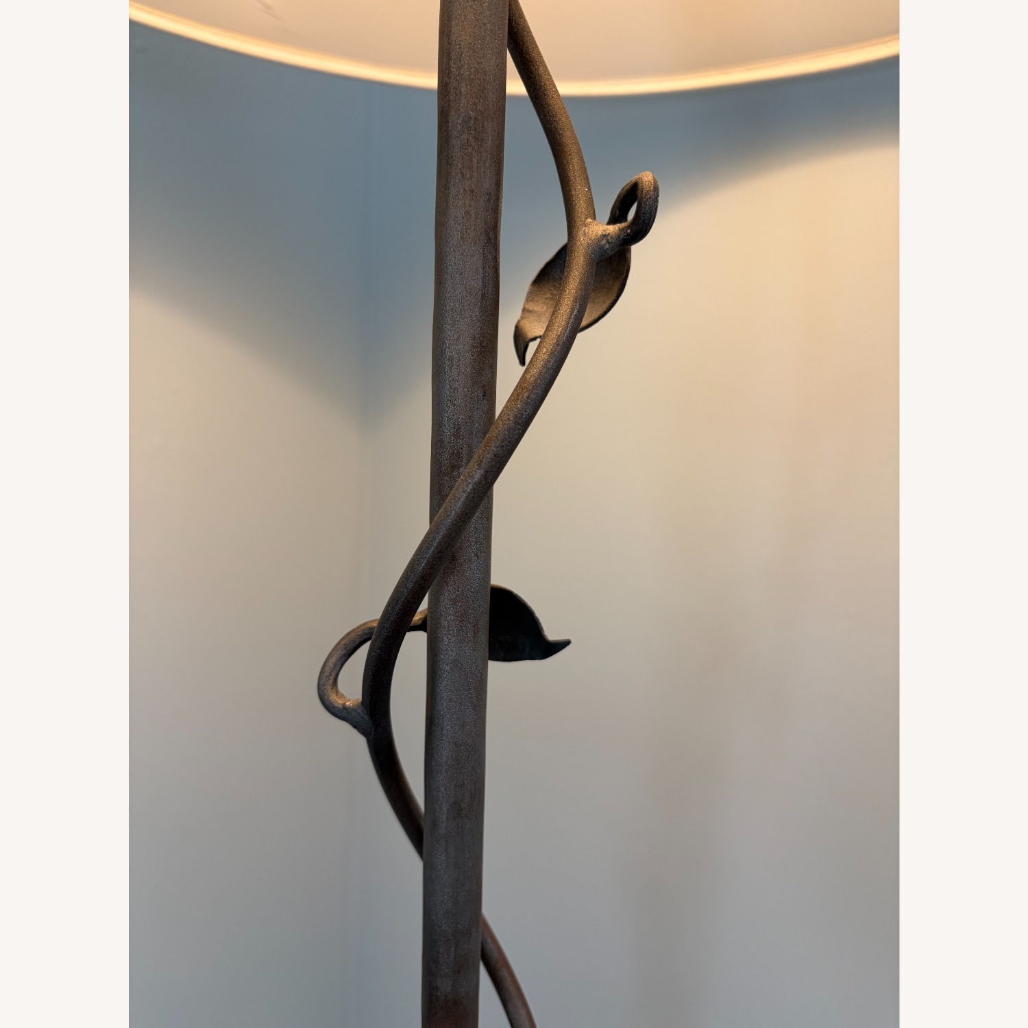 Grey Metal Floor Lamp with Vine & Leaf Detailing - image-2