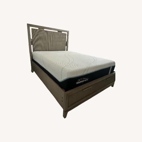 Used Rooms To Go  Natural Wood Headboard for sale on AptDeco