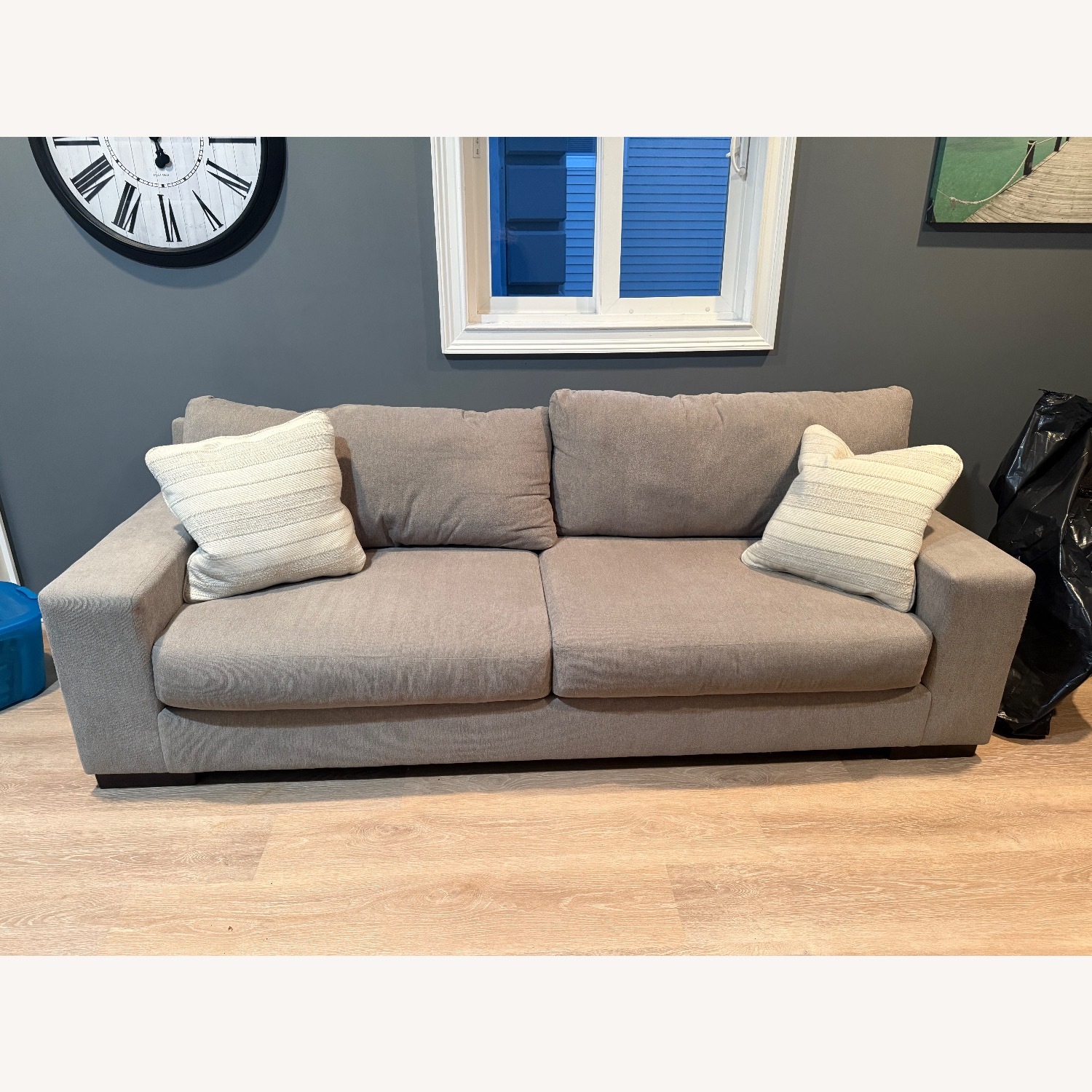 Modern Sofa - image-1