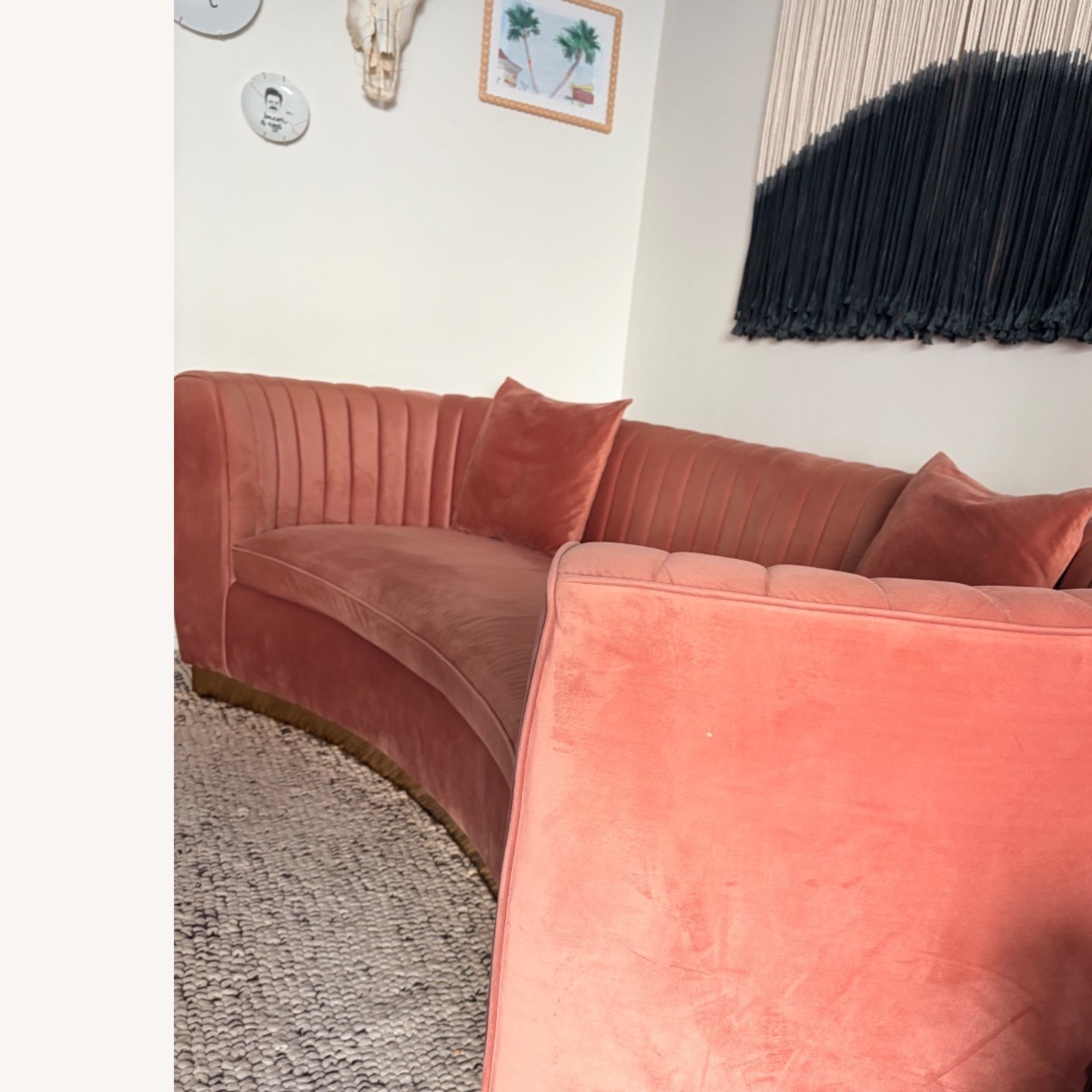 Vintage/Antique Pink Velvet 3+ Seater Sofa - image-4