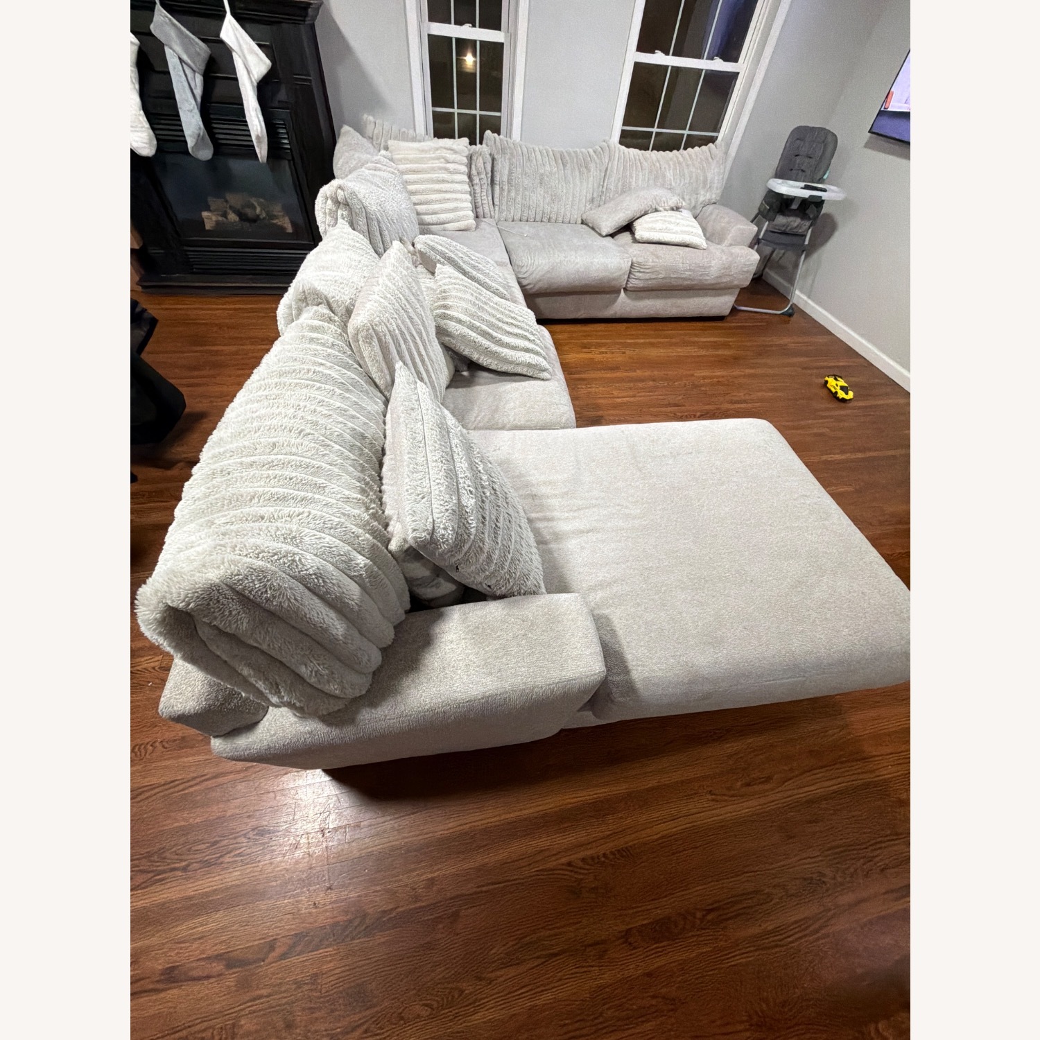 Raymour & Flanigan Silver 3+ Piece Sectional - image-6