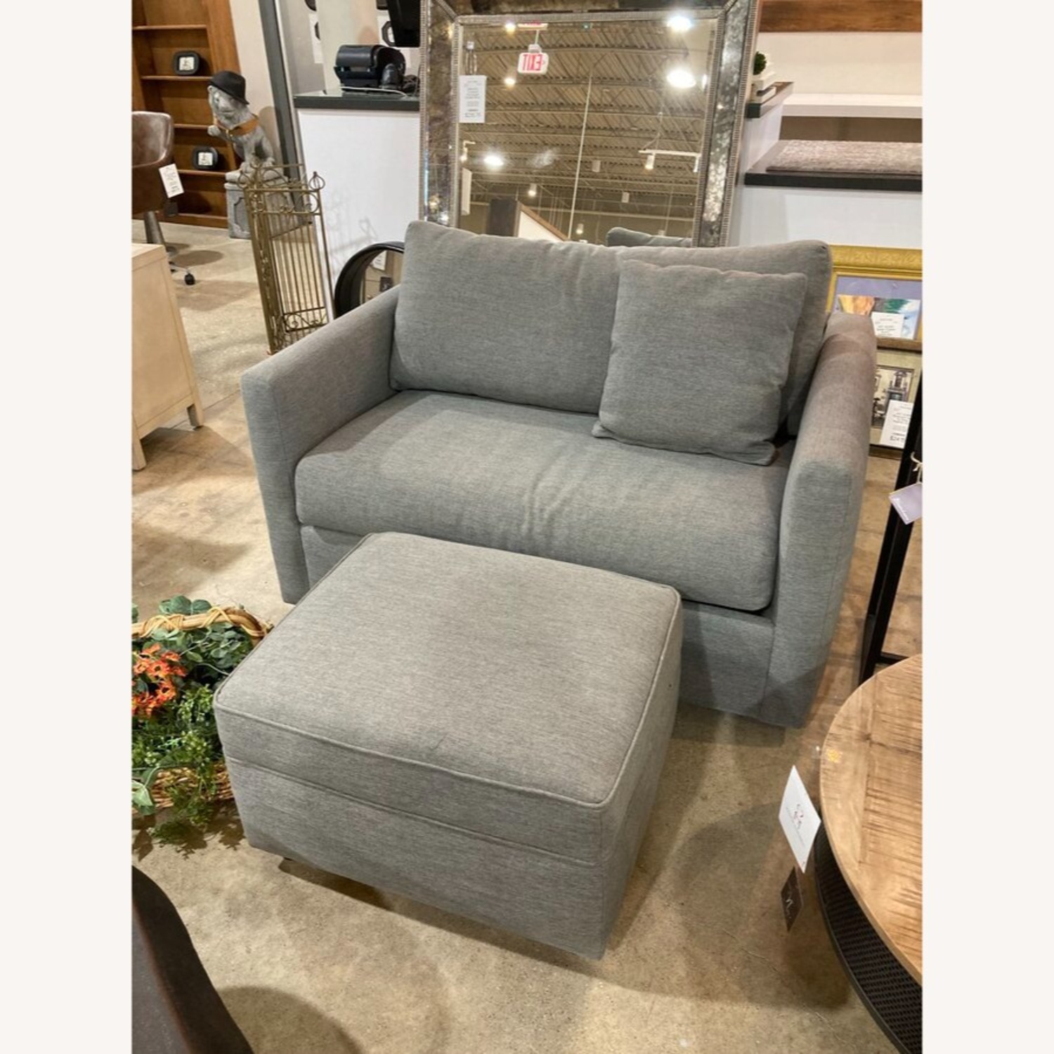 Zack Twin Sleeper w Ottoman Chair Gray - image-1