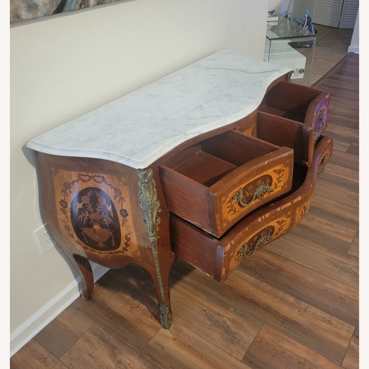 Vintage/Antique Finds Chest - image-3