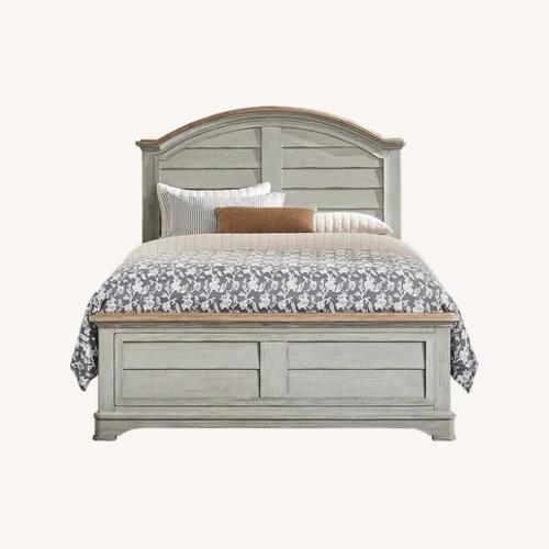 Used Rooms To Go Queen Bed for sale on AptDeco