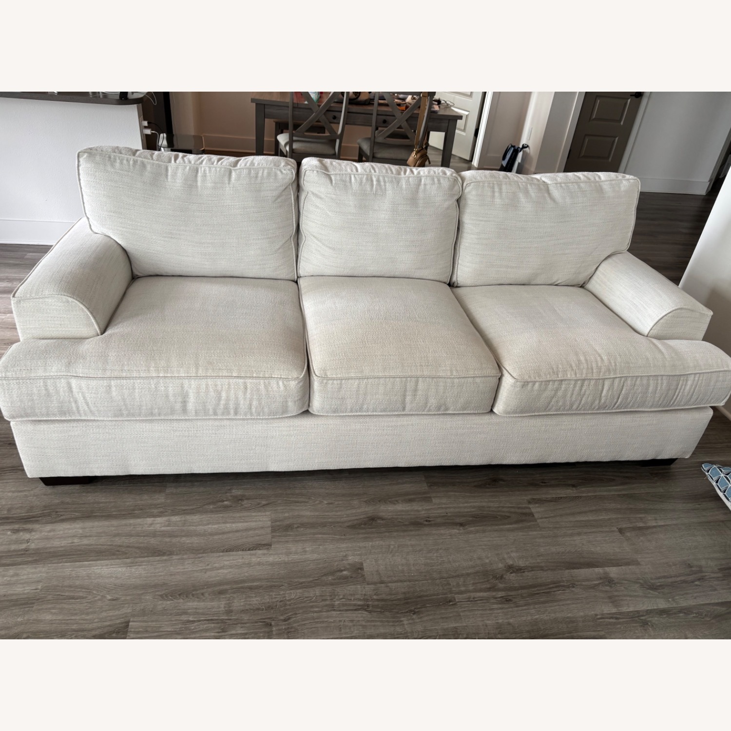 Rooms To Go  White Fabric 3+ Piece Sectional - image-4